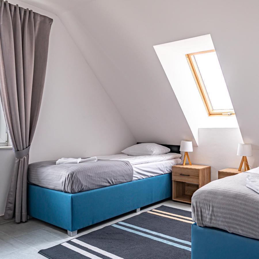 Velo Apartamenty ชอร์ชติน ภายนอก รูปภาพ