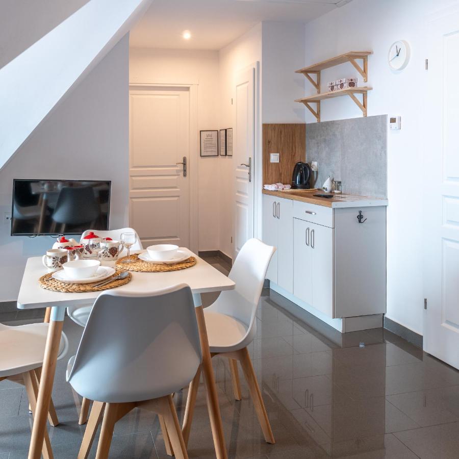 Velo Apartamenty ชอร์ชติน ภายนอก รูปภาพ